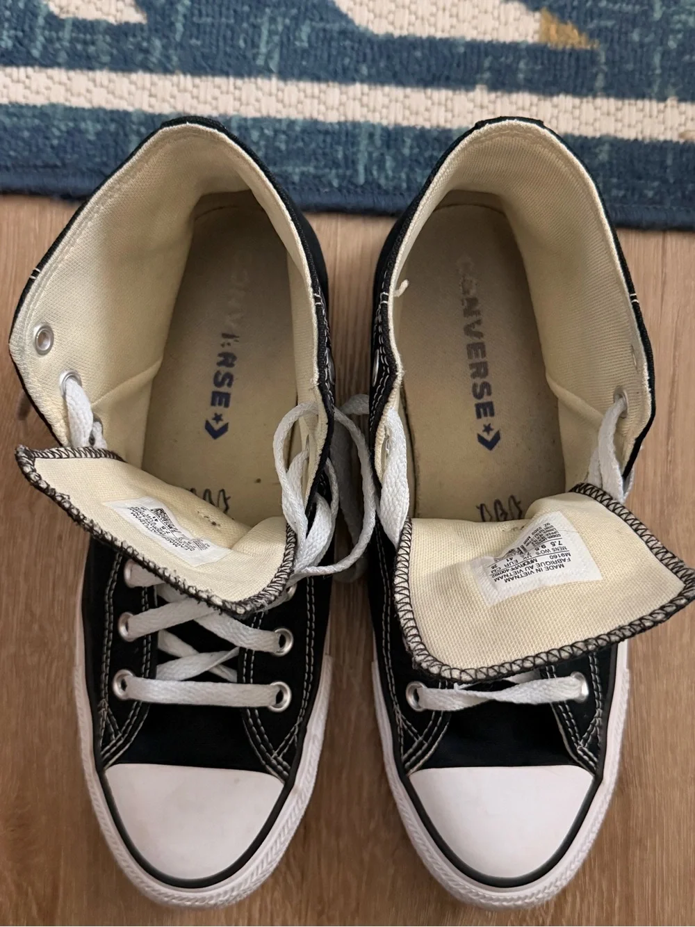 Converse Black & White High-Top men’s Sneakers